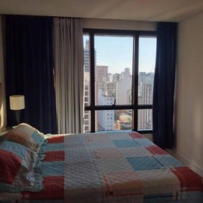 Apartamento bem localizado em Pinheiros.